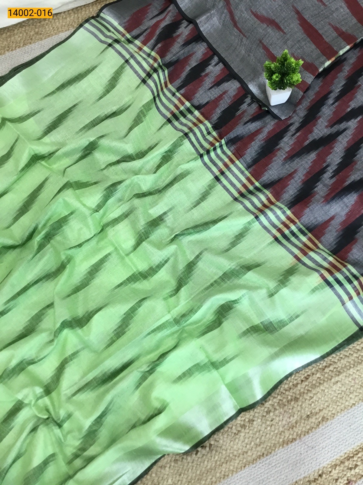 Green Ikkat Linen Cotton Saree