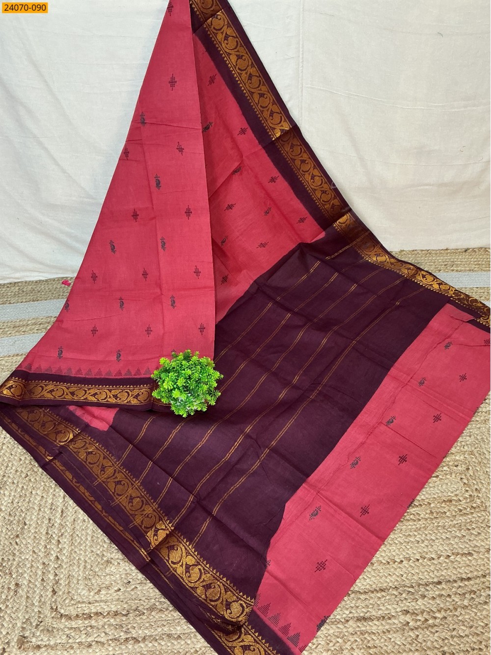 Pink Sungudi Pure Cotton Saree Pink Sungudi Pure Cotton Saree