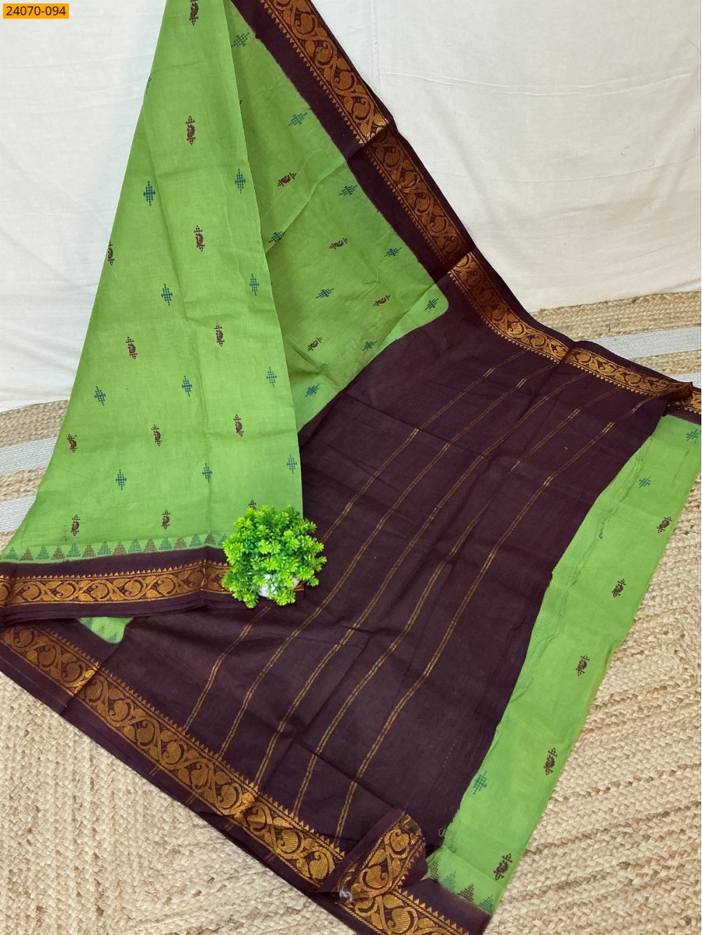 Green Sungudi Pure Cotton Saree Green Sungudi Pure Cotton Saree