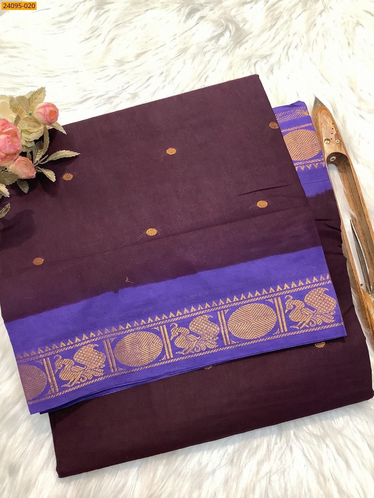 Maroon Sungudi Cotton Putta Saree