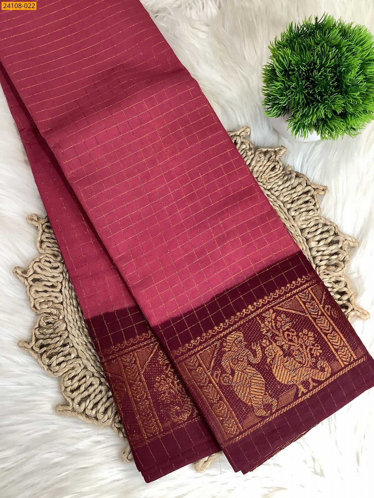 PInk Sungudi Cotton Zari kattam Sarees