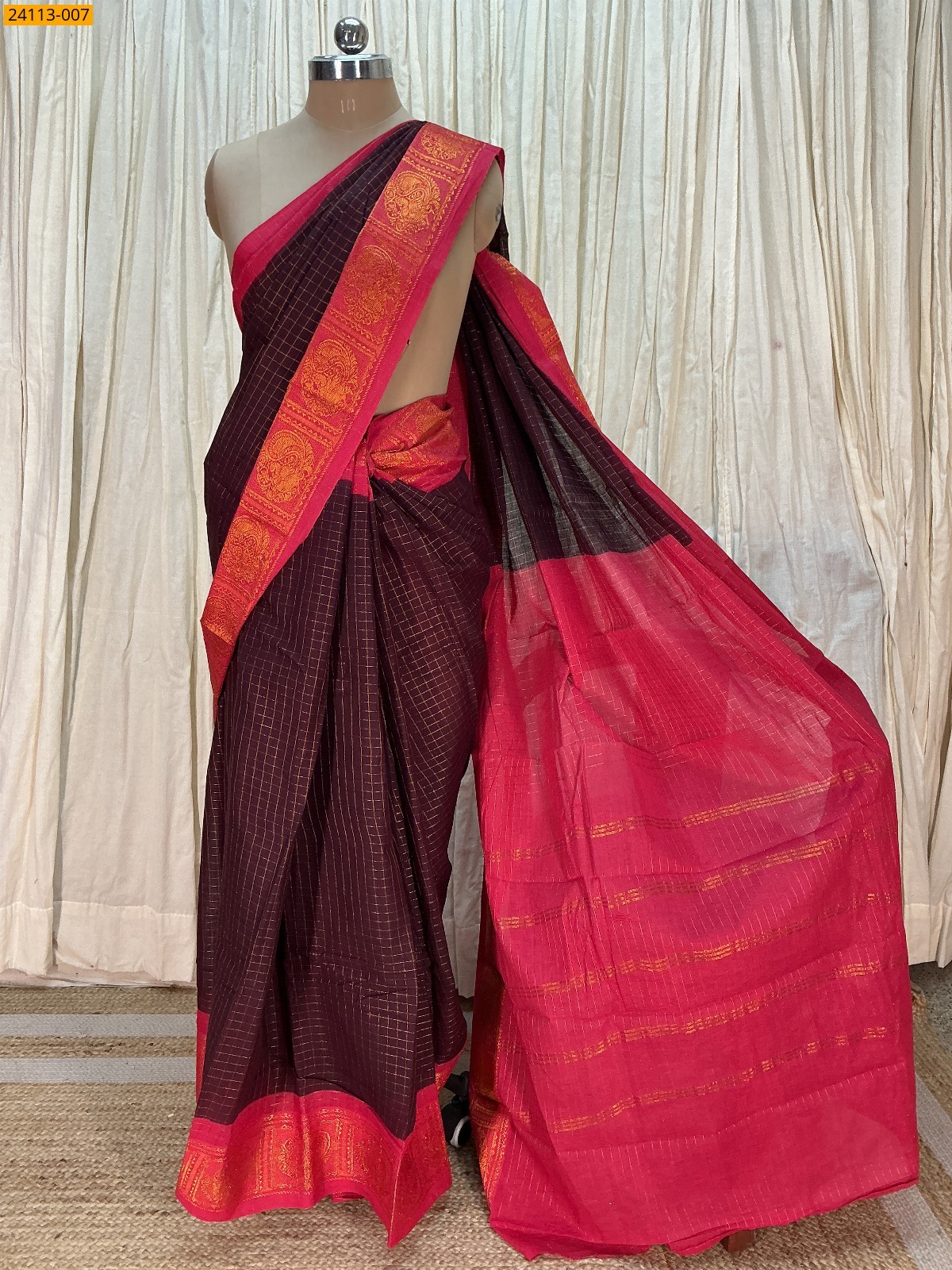Brown Sungudi Cotton Zari kattam Sarees