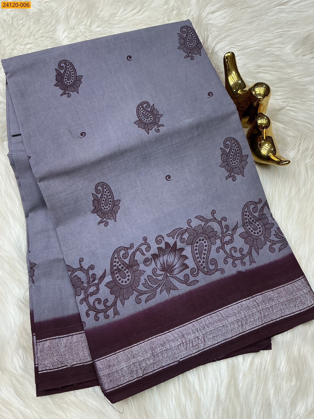 Grey Sungudi cotton printed sarees