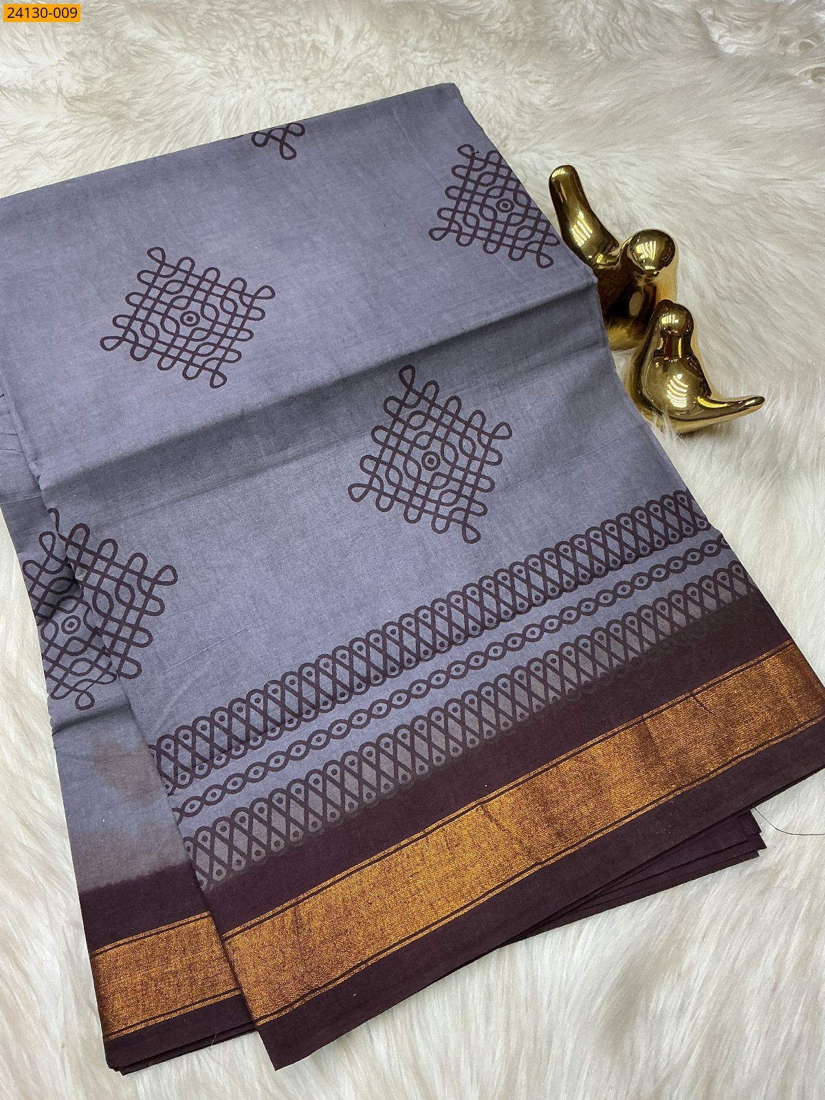 Grey Sungudi cotton printed saree