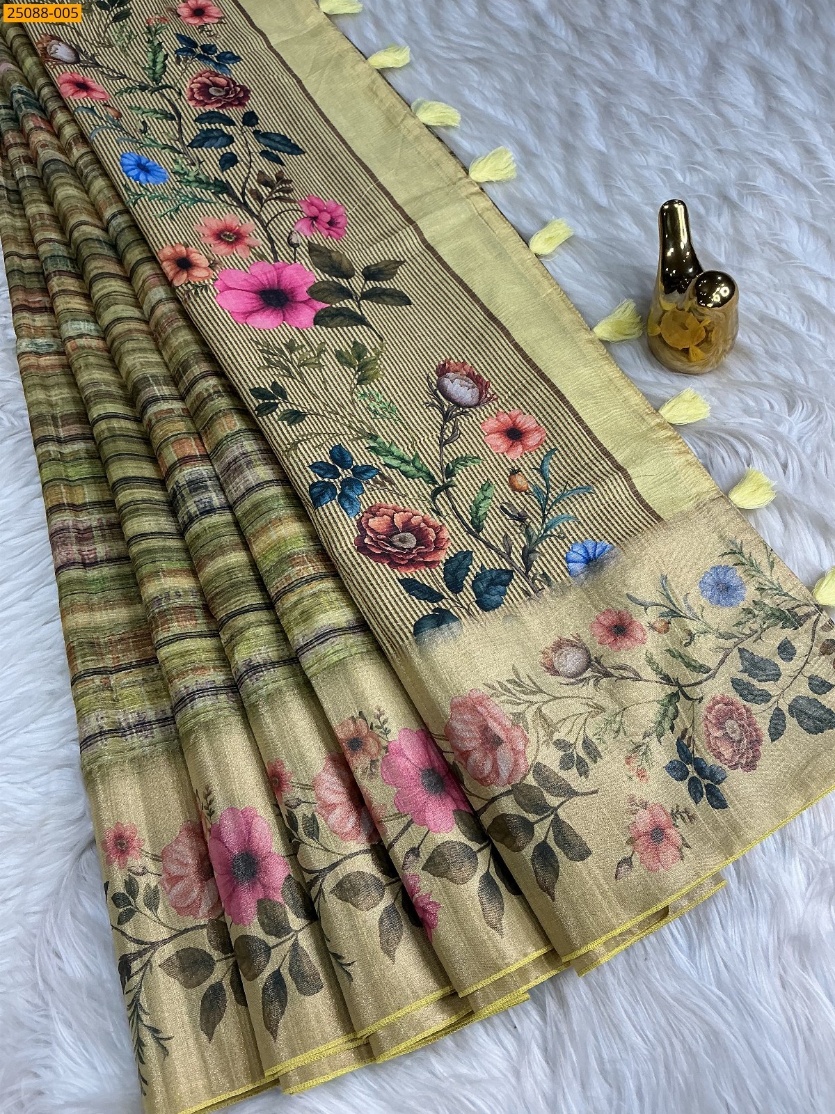 Fancy Crush Silk Saree Fancy Crush Silk Saree