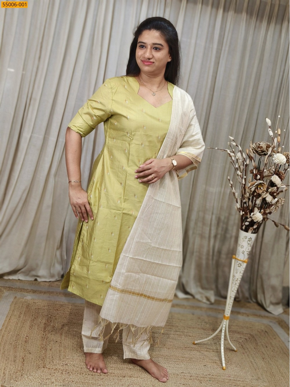 Green Handloom Stiched Cotton 3 Piece Suit Set Green Handloom Stiched Cotton 3 Piece Suit Set