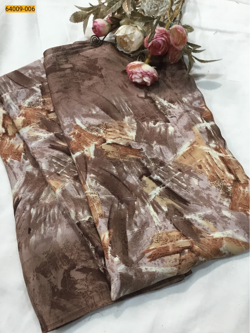Brown Premium Crape Silk Saree Brown Premium Crape Silk Saree