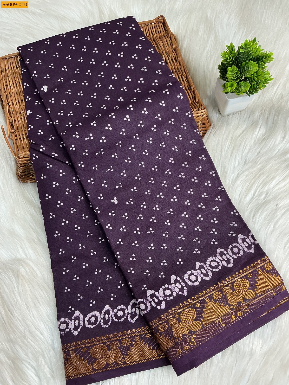 Purple Sungudi Cotton dot printed saree