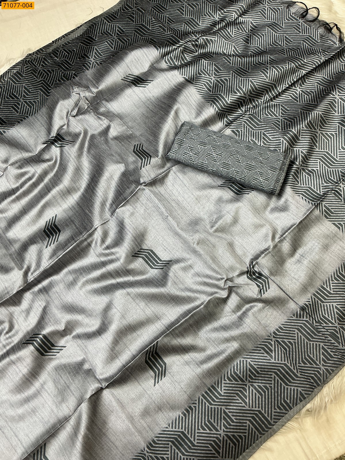 Grey Soft Linen Silk Saree
