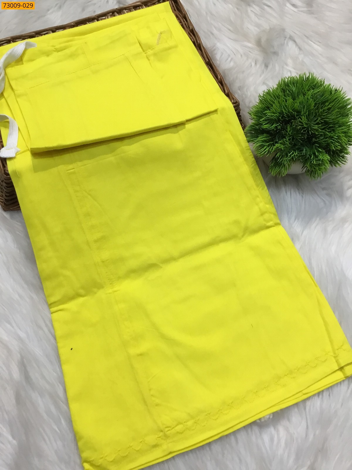 Yellow Hansa cotton inskirt- 8 part