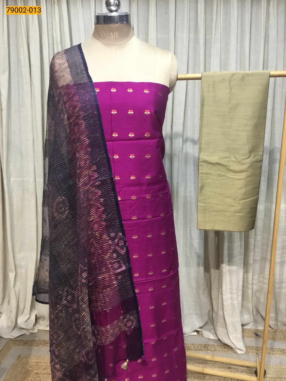 Pink Handloom Chudidhar Material