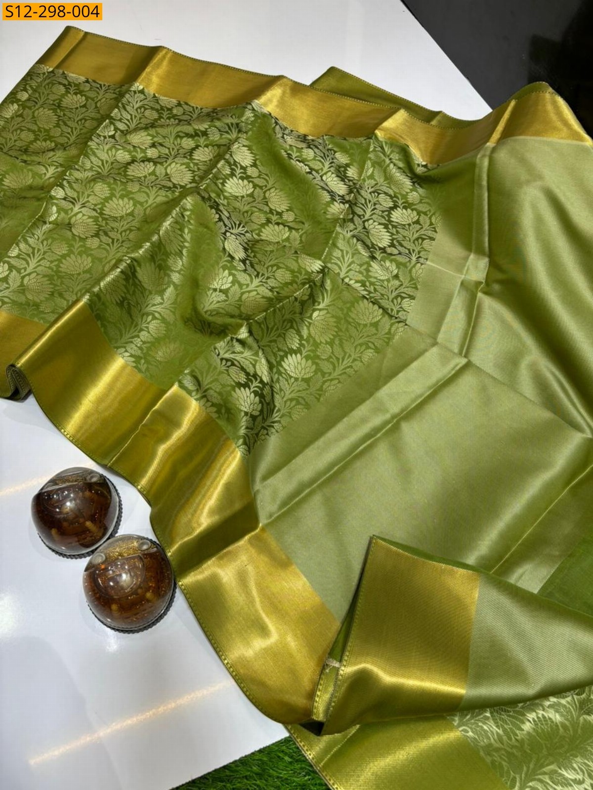 Green Banarasi  Semi Kataan Soft Silk Saree