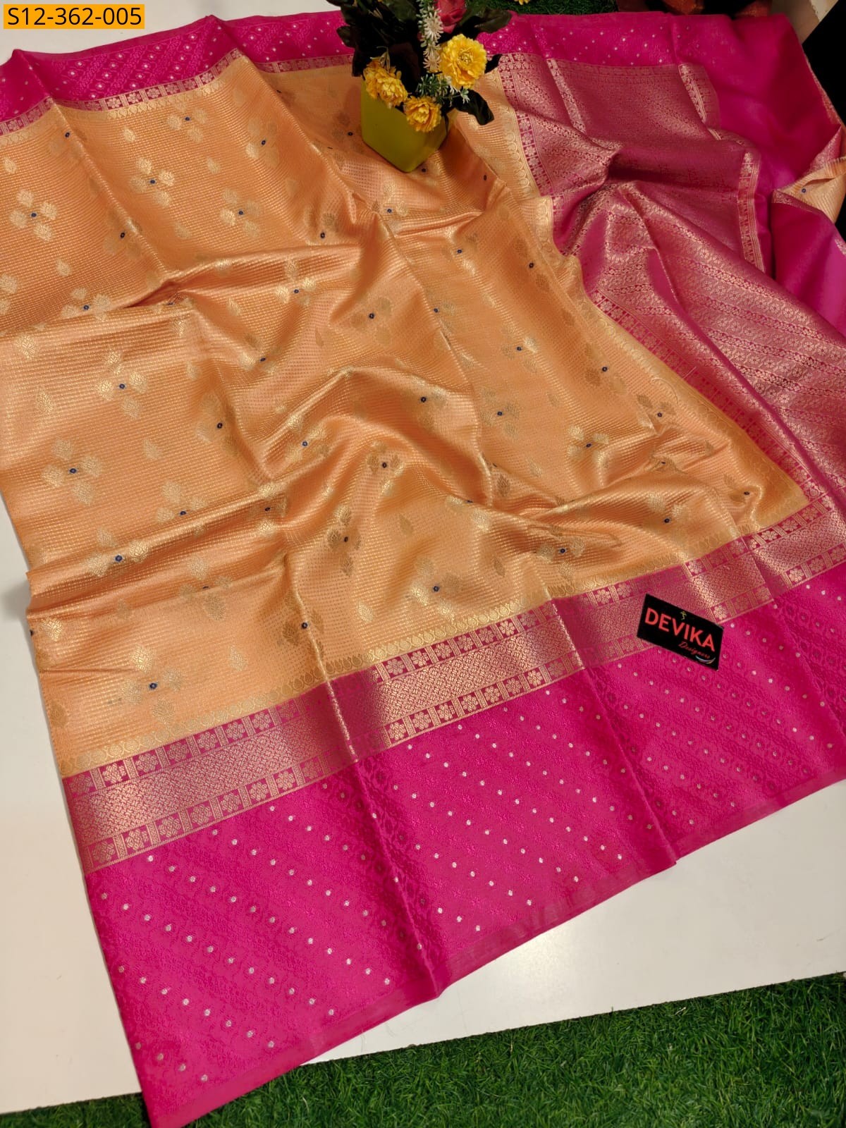 Peach Banarsi daibal kataan soft silk Saree