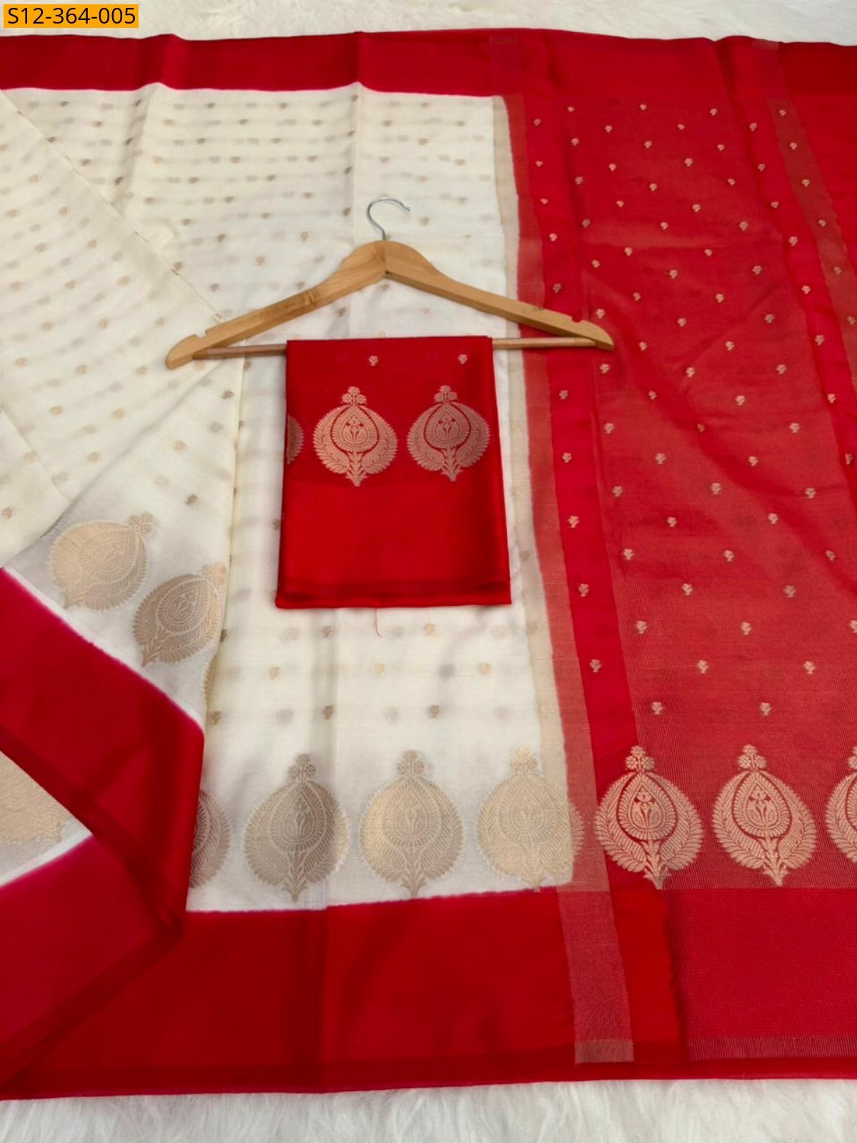 Half White Banarasi daibal wam soft silk Saree