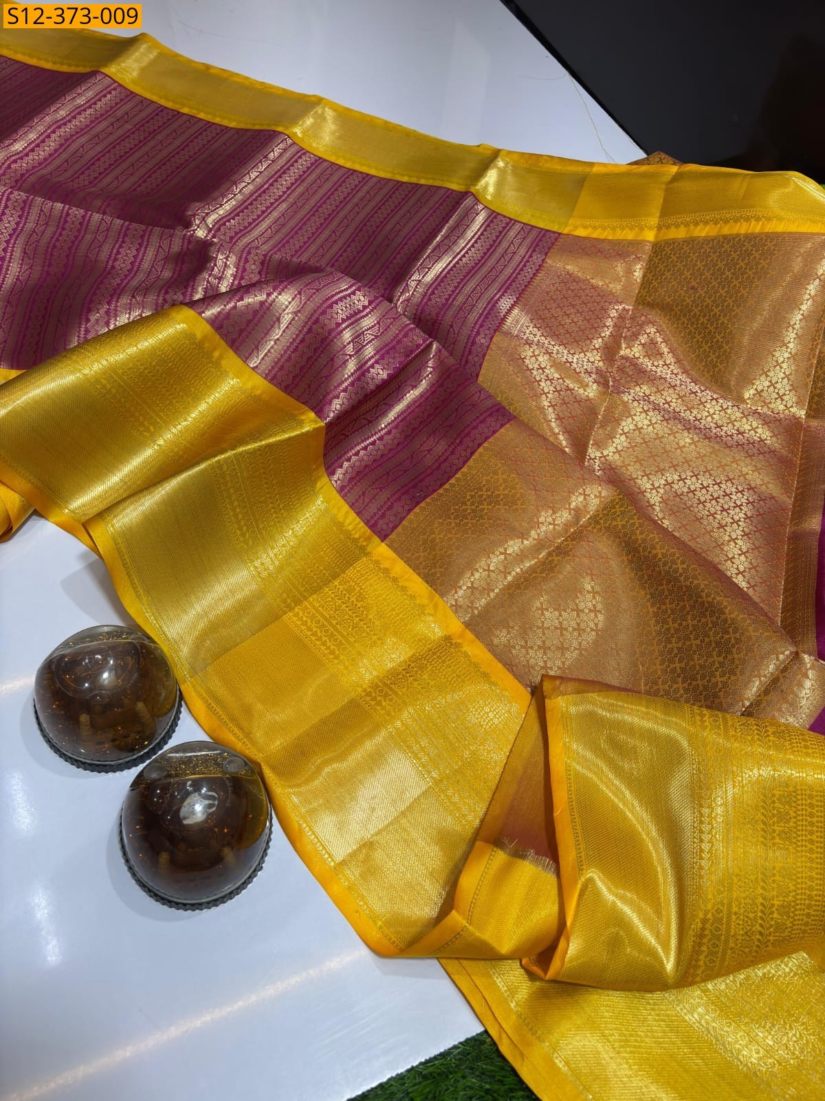 Onion Pink Fancy Banarsi semi kataan soft silk Saree