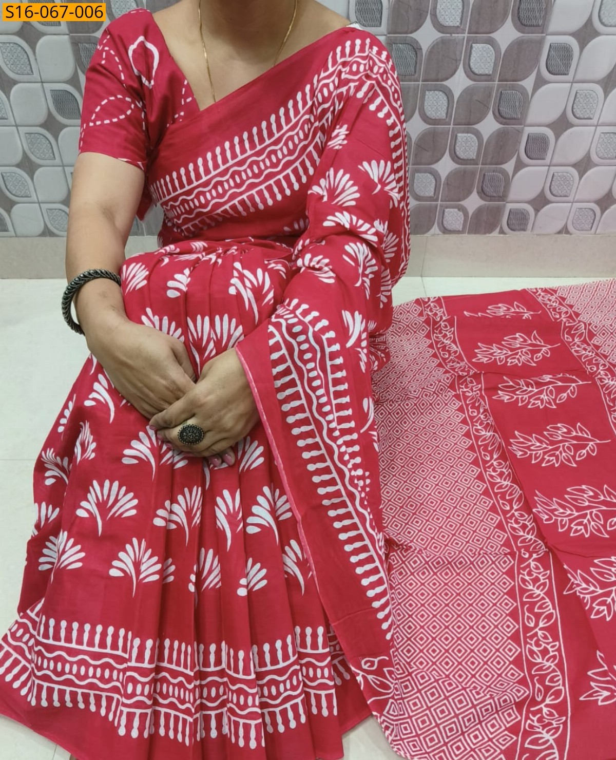 Red Fancy Cotton Mul Mul Sarees