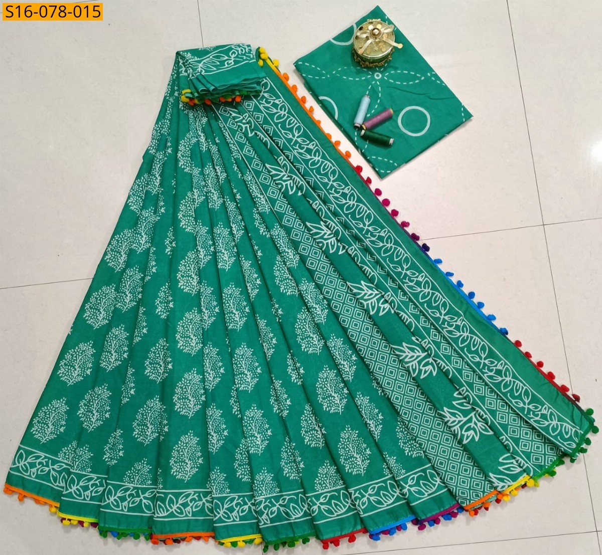 White Mulmul cotton  sarees With Pompom