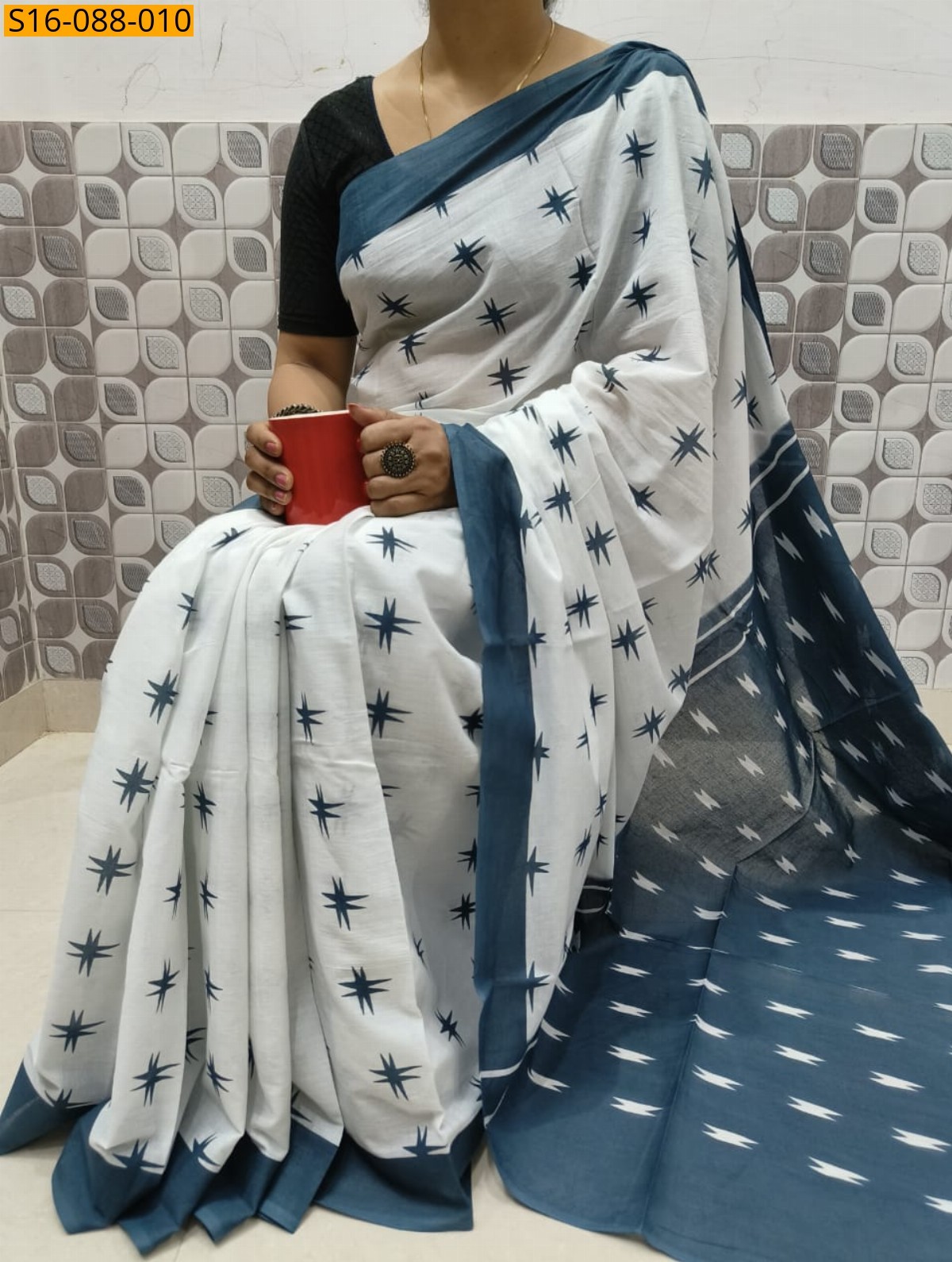 White Mulmul cotton  sarees