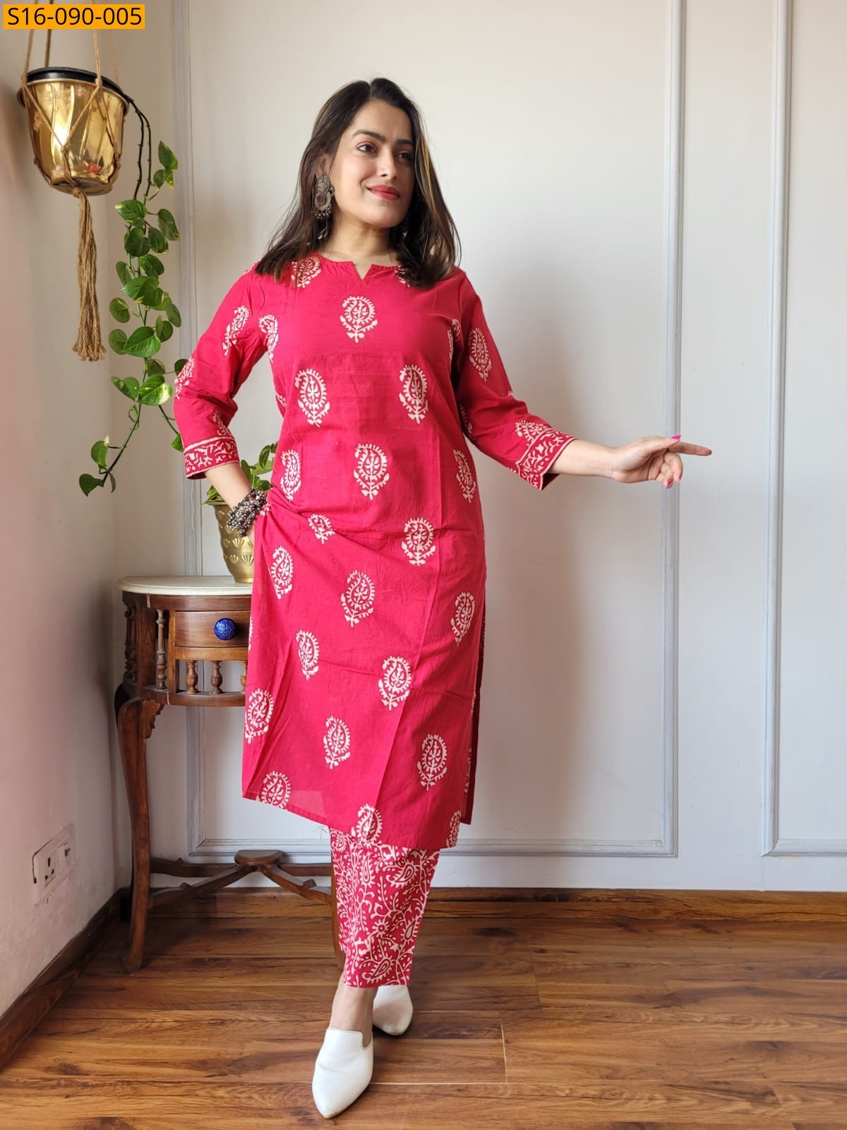 Pink Fancy Cotton Handblock Printed Kurti With Pant
