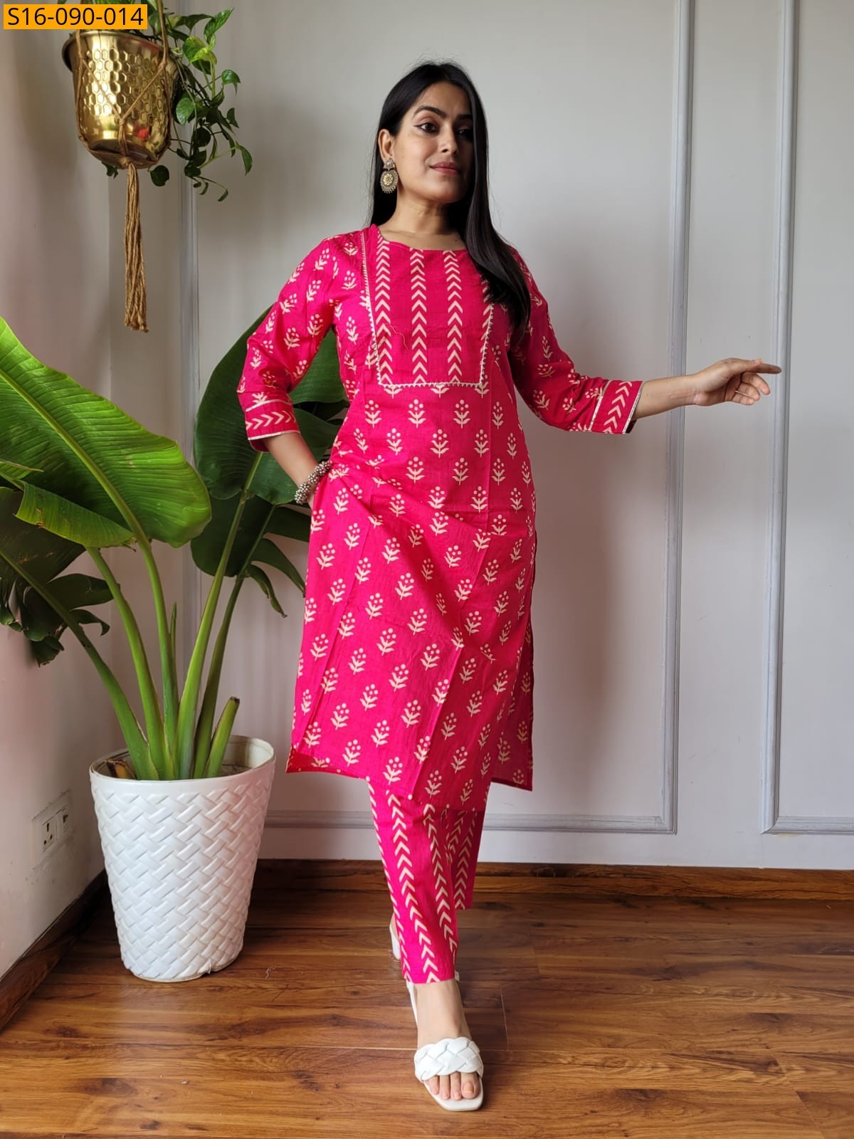 Pink Fancy Cotton Handblock Printed Kurti With Pant