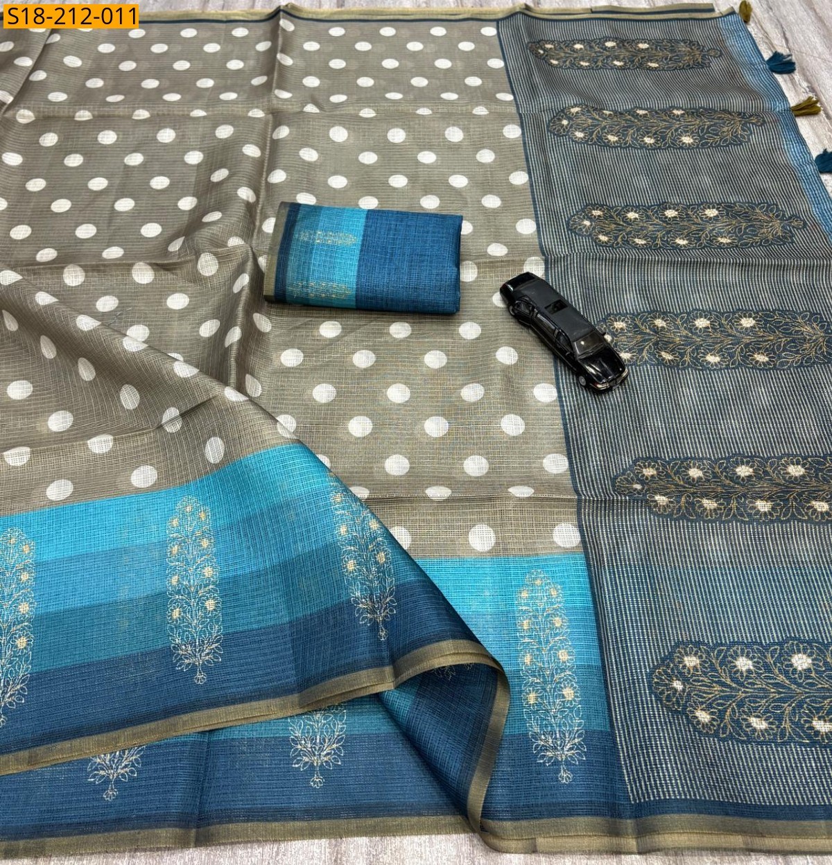 Grey Fancy Kota Doriya Digital Print Saree