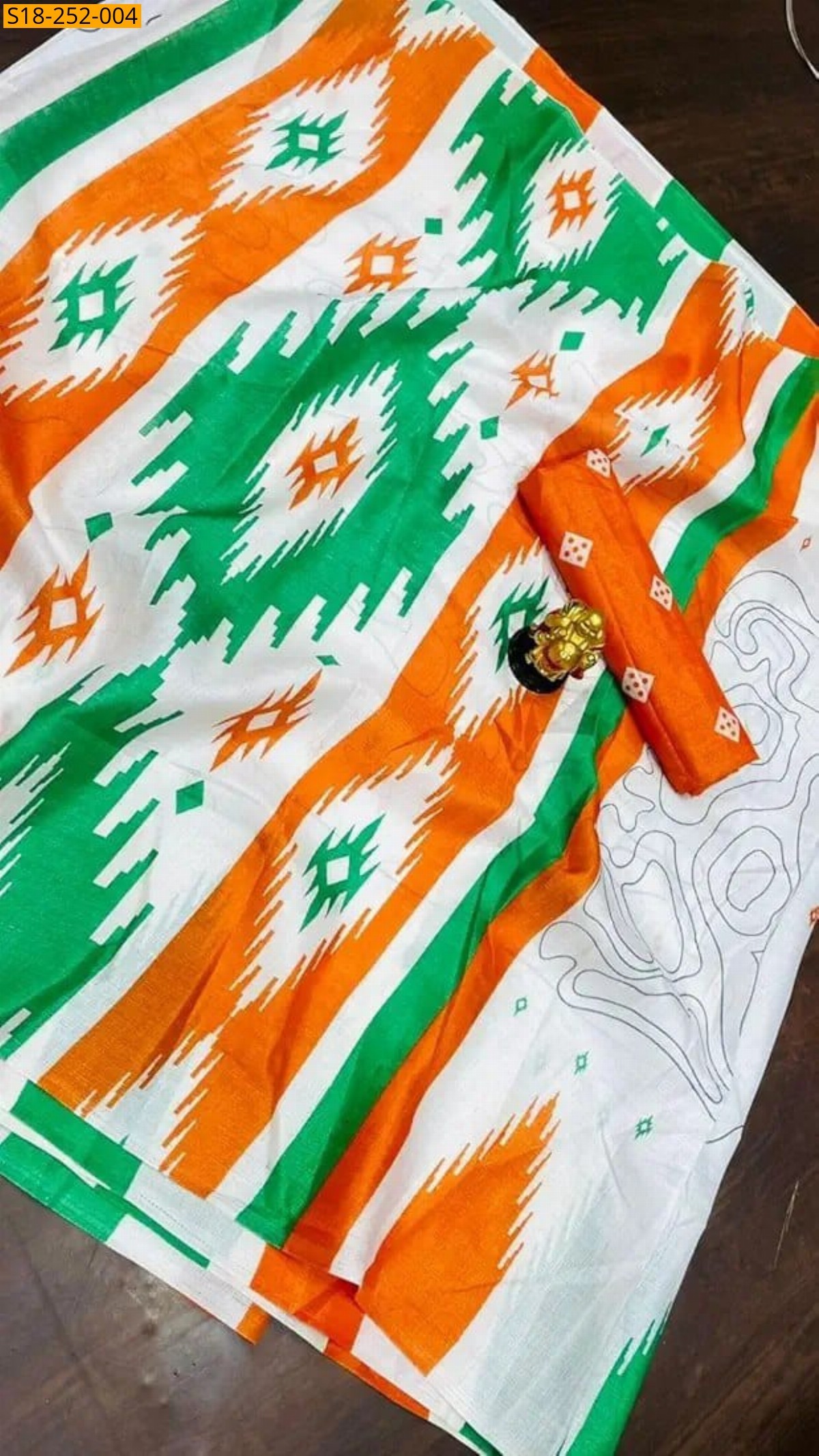 White Fancy Linen Digital Printed Saree
