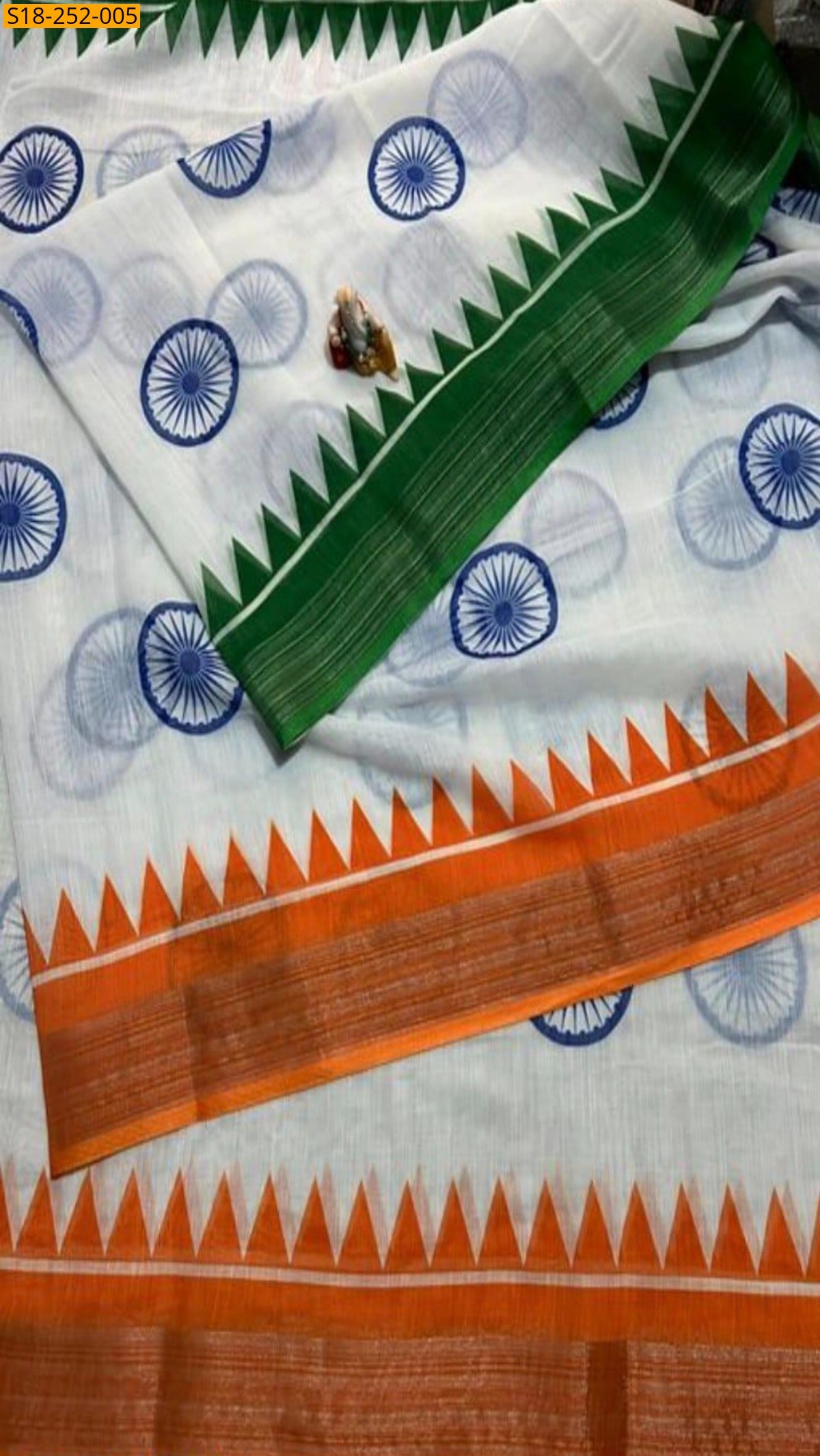White Fancy Linen Digital Printed Saree