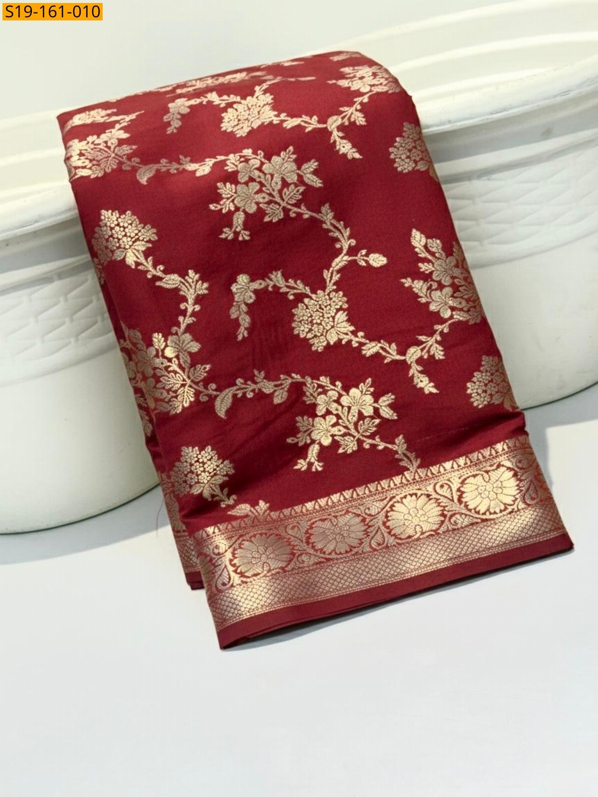 Maroon Banarasi katan daibal Saree