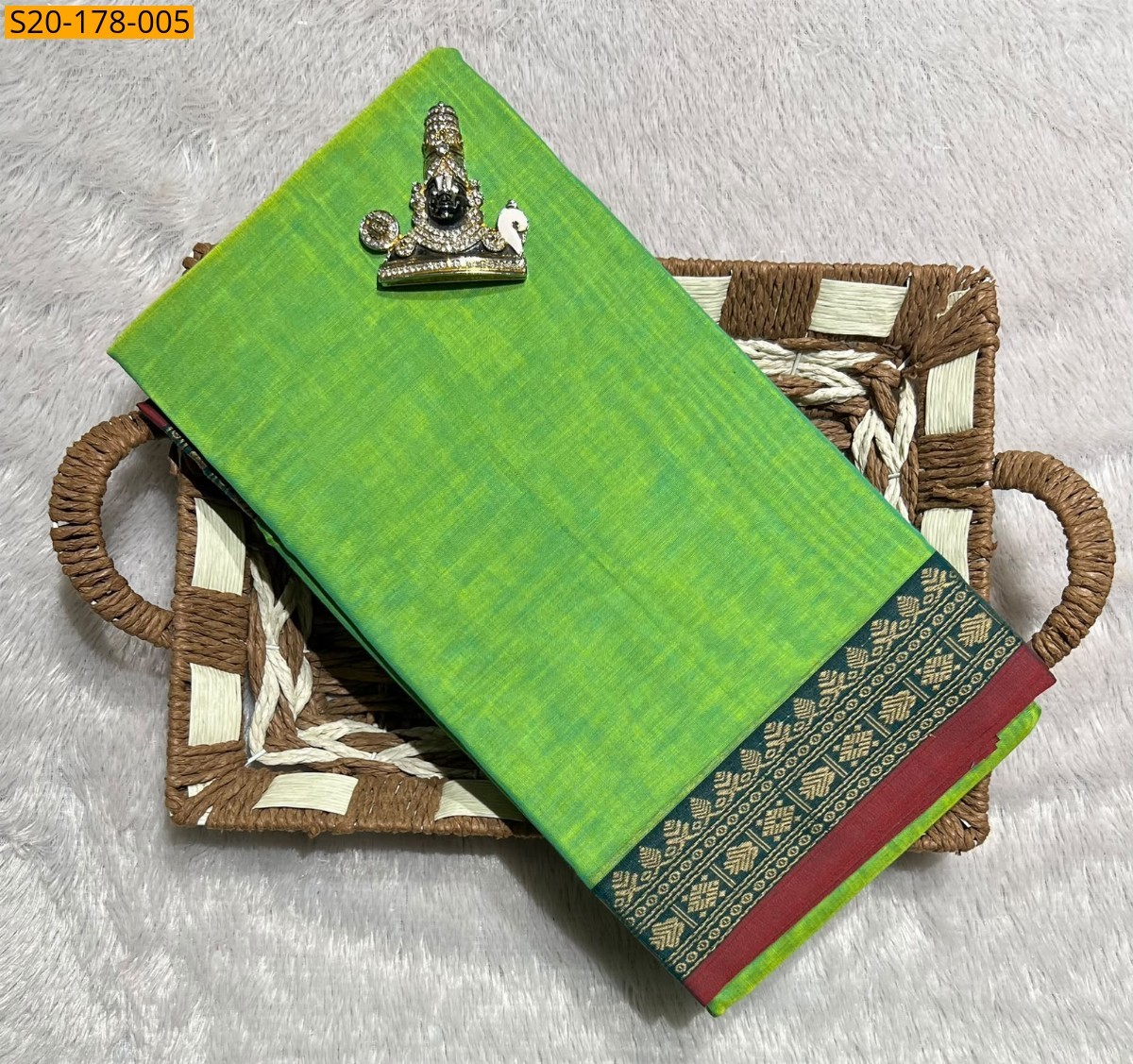 Parrot Green Pure Narayanpet saree