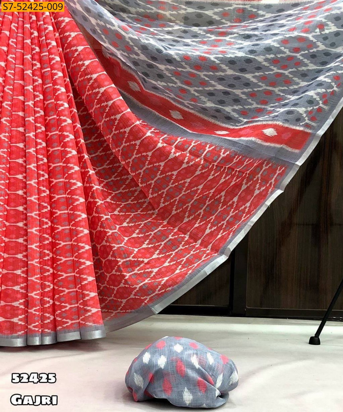Gajri Fancy Soft Lenin Ikkat Saree