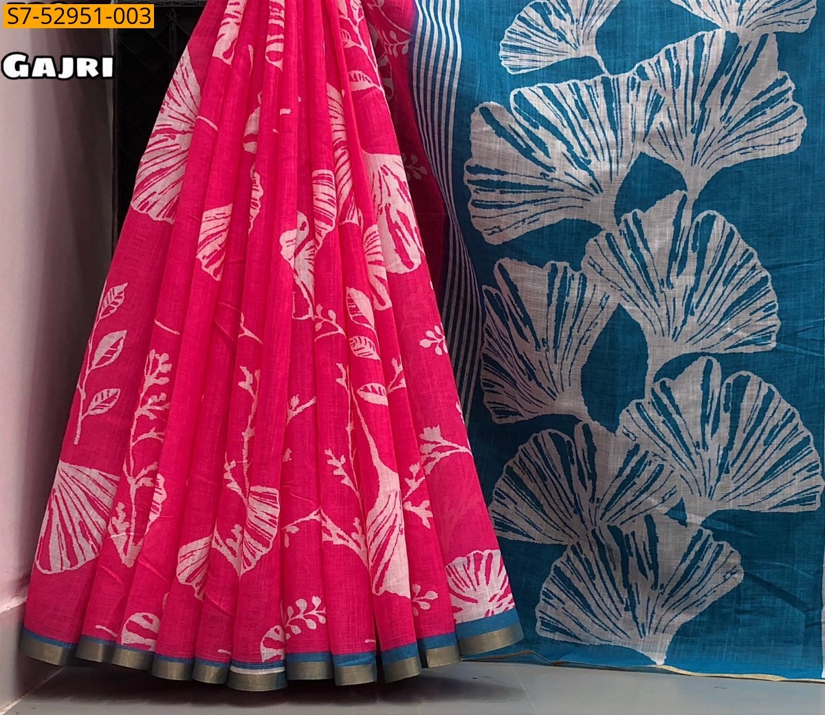 Gajri Fancy Soft Linen Floral Digital Printed Saree