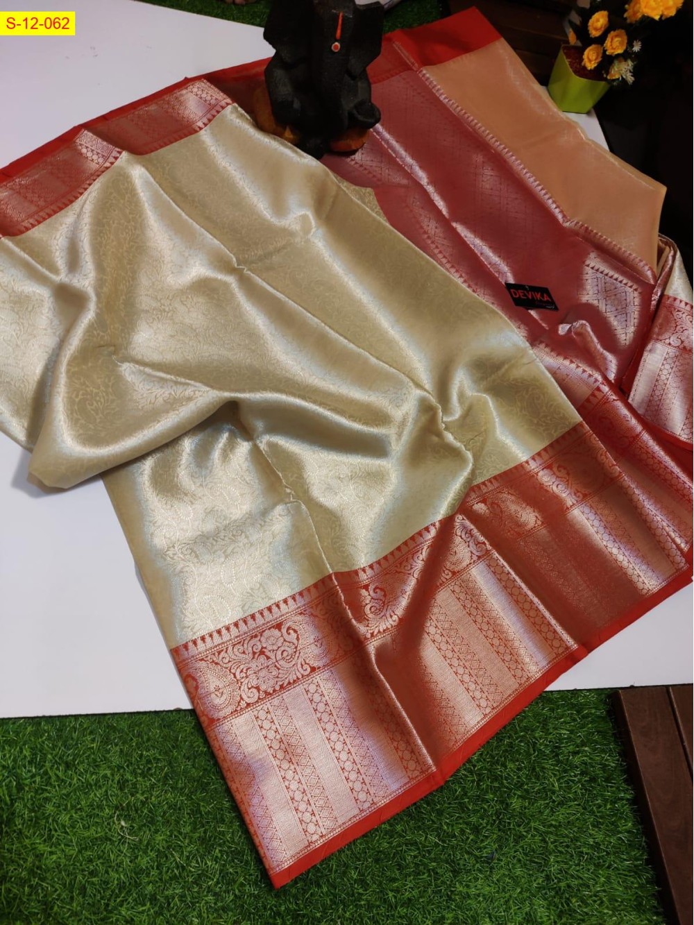 Gold Tissue silk saree Gold Tissue silk saree